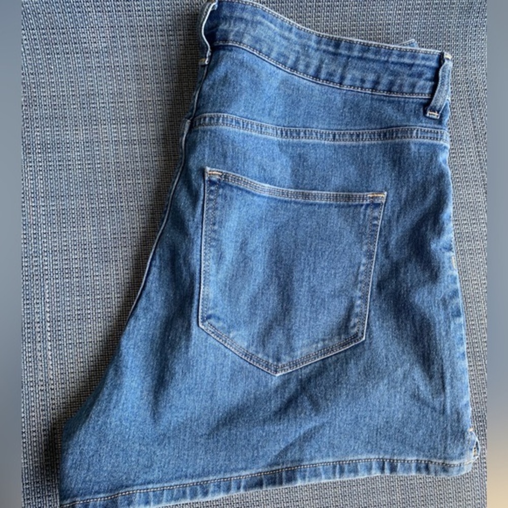H&M high waisted shorts